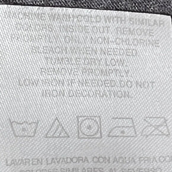 Disney  Pocahontas Gray Size Junior XL Graphic V Neck Tee - Picture 6 of 8